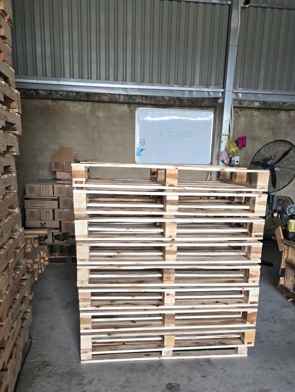 Pallet gỗ